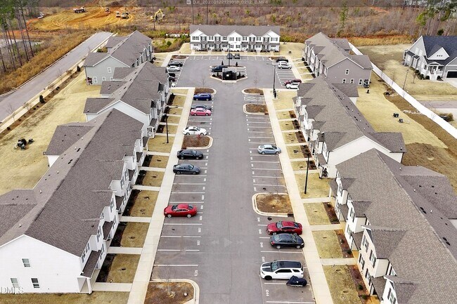 Photo - 1021 Peony Ln