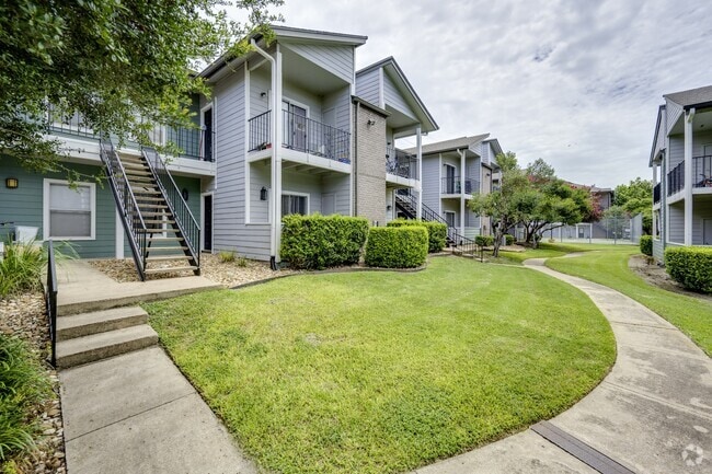 Building Photo - 12166 Metric Blvd Rental