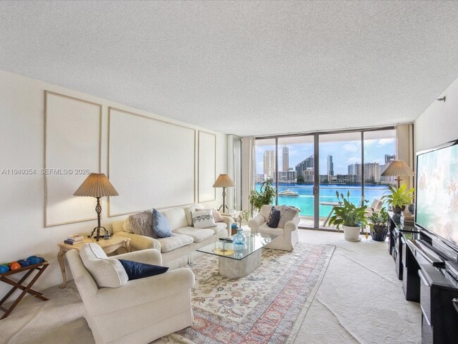 Photo - 2800 Island Blvd Unit 702