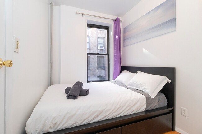 Photo - 340 E 94th St Unit SI ID1032043P