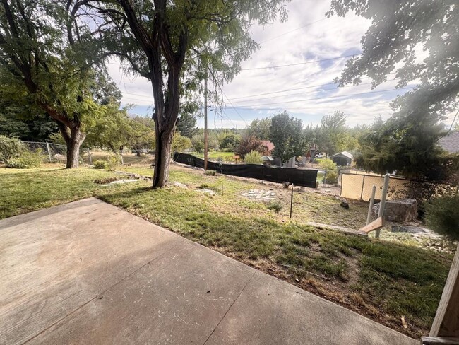 Photo - 751 N Highland Blvd