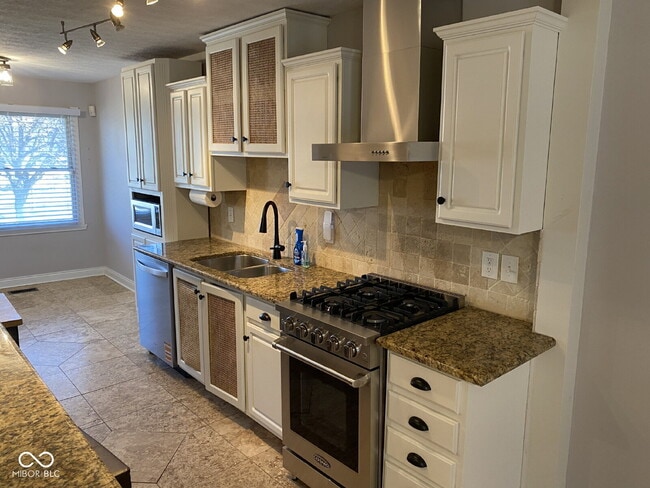 Photo - 1026 N New Jersey St