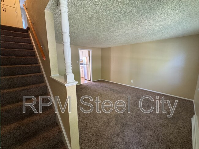 Photo - 1009 Constitution Rd