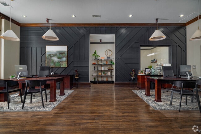 Leasing Office