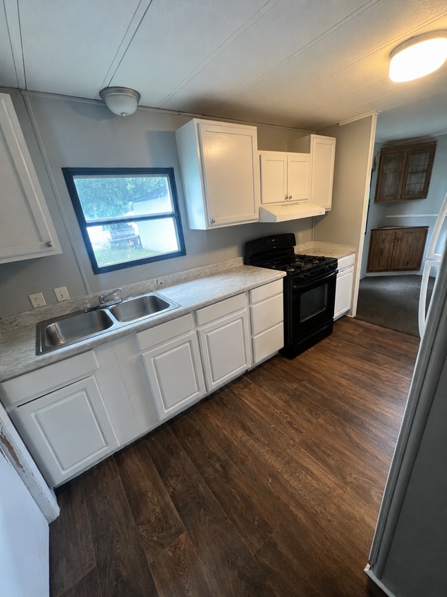 Photo - 3 Bedroom Apartment in Mount Morris – Available August 15th ,2026