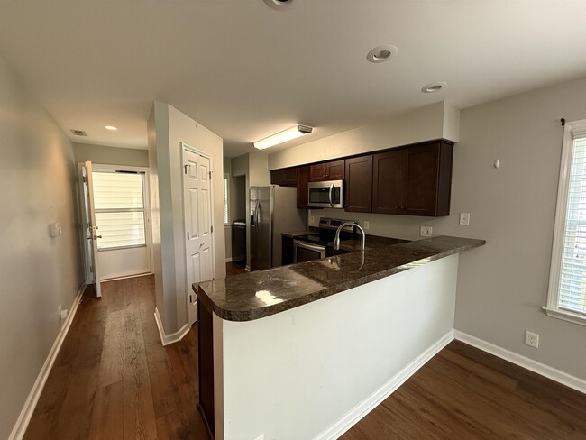 653 Tupelo Ln