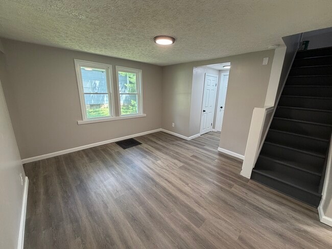 Photo - 474 S Prospect St