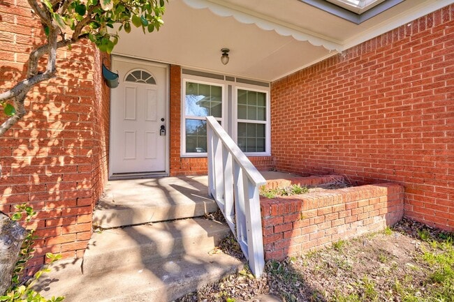 Photo - Stunning 3-Bedroom Property / With Shelter