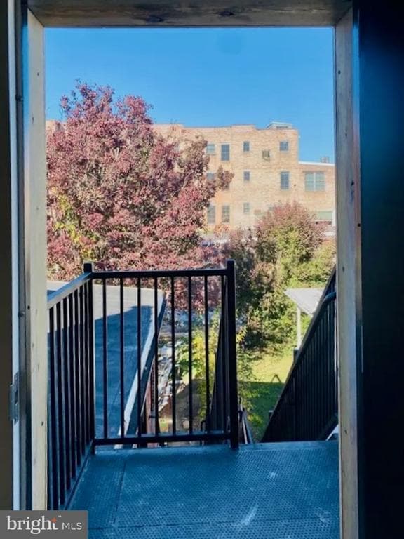 Photo - 11 E Walnut St