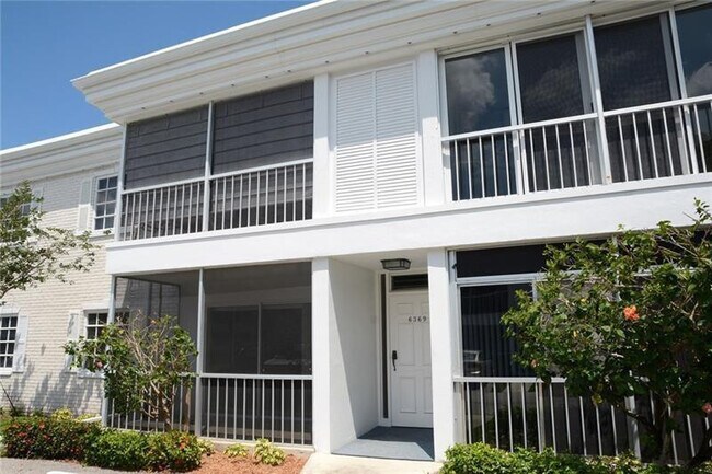 Photo - 6499 Bay Club Dr Unit 2