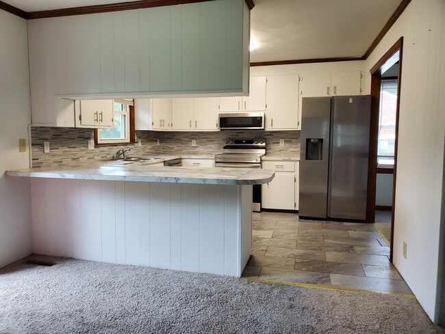 Photo - 231 Crescent Dr