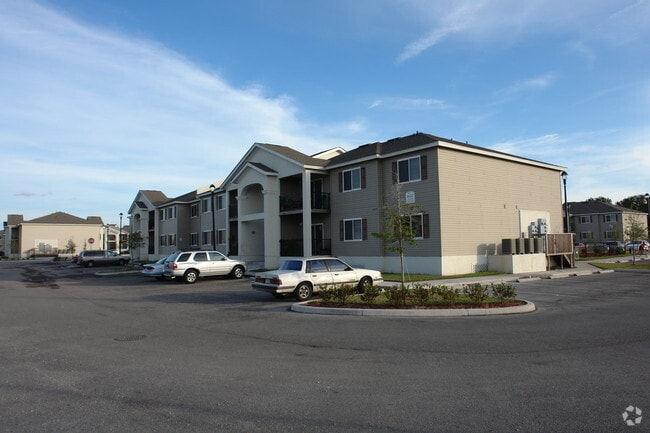 Building Photo - La Mirada Gardens
