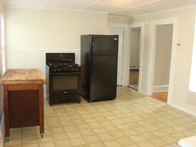 11 Peck Ave Unit 1
