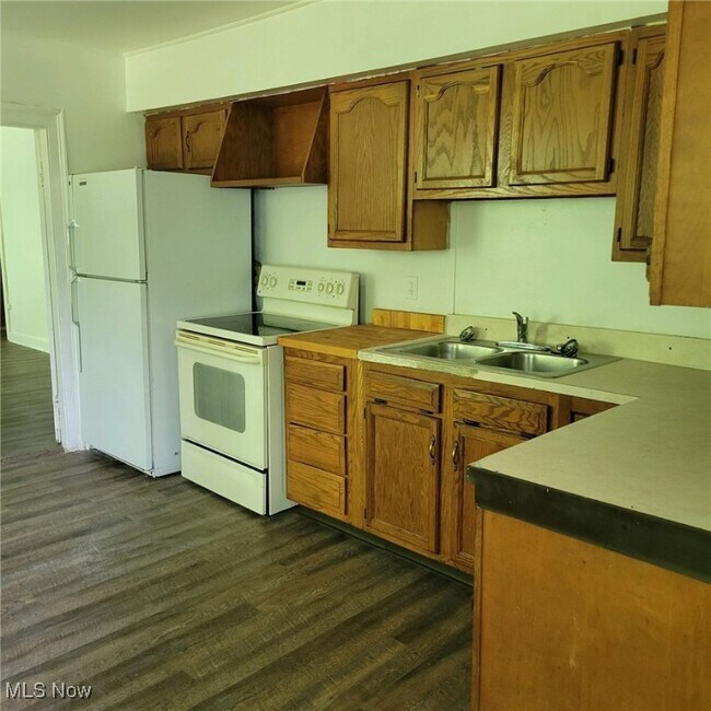 Photo - 5466 S Ridge Rd Unit 2