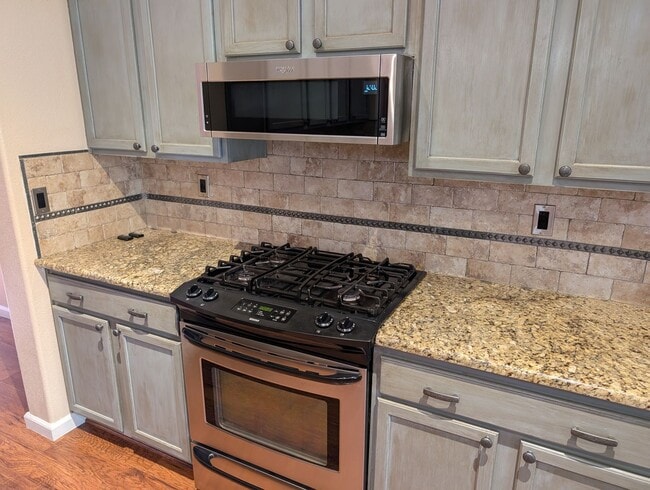 Photo - Nice and modern home with upgraded ameniti...