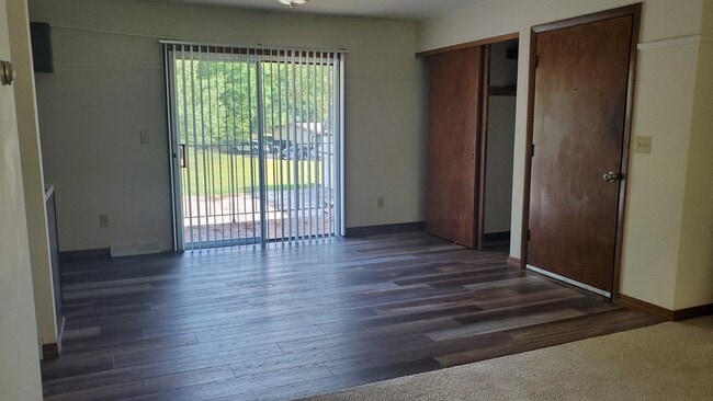 Building Photo - 741 E Imperial Dr Unit 745