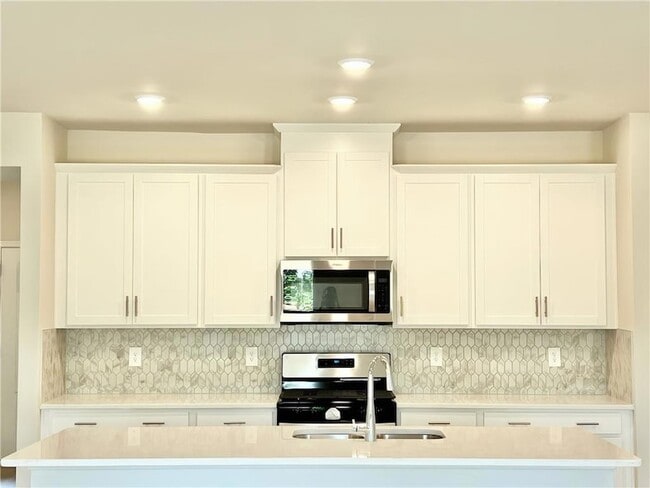 Photo - 741 Gabby Pt