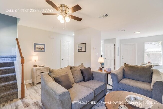 Photo - 229 Milray Ln