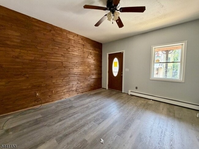 Photo - 249 Mercer St