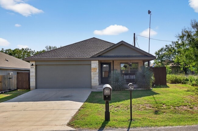 Building Photo - 830 Cypress Ln Rental
