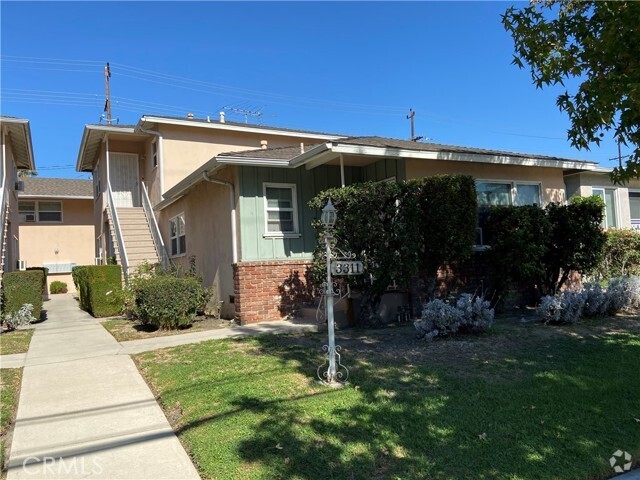 Building Photo - 3311 Alameda Unit C Rental