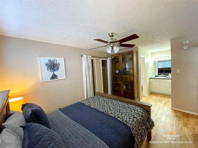 Photo - 1616 W 6th St Unit 106