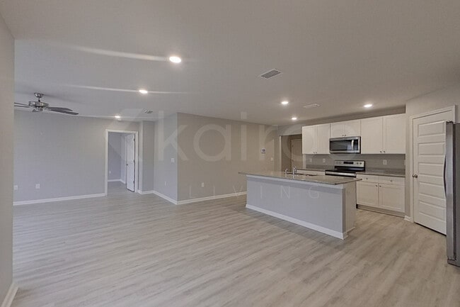 Photo - 133 Metalmark Dr