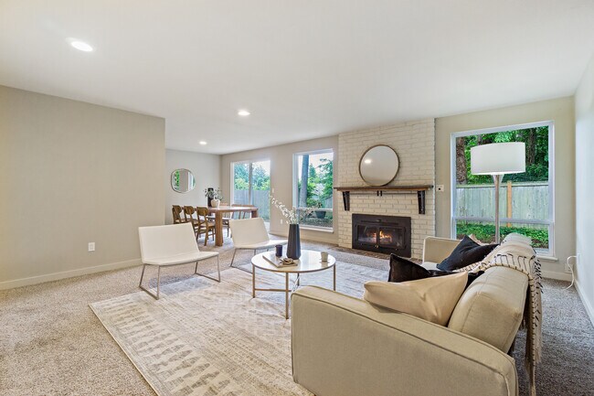 Photo - 17215 NE 16th Pl