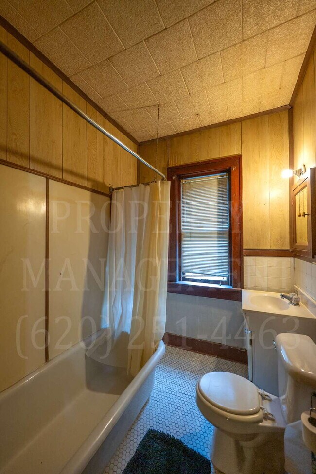 Photo - Studio Apartment - All Bills Paid Unidad Apt. #10