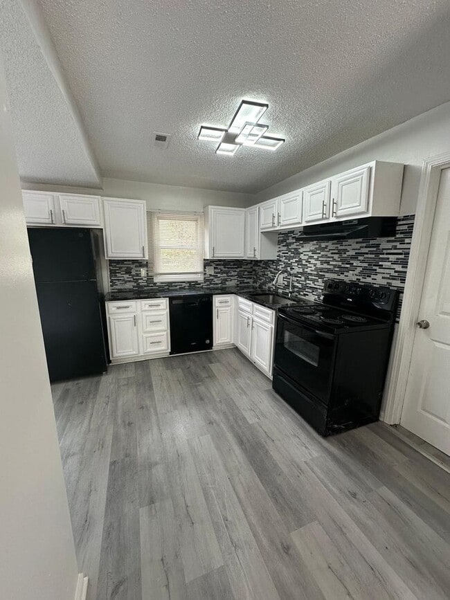 Photo - 4 bedroom 1 bath