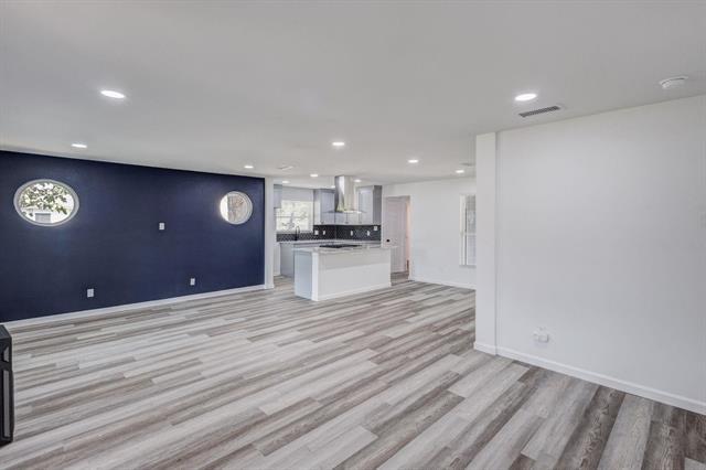 Photo - 322 NE 29th St