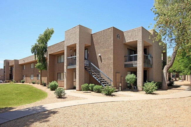 Building Photo - 3810 N Maryvale Pkwy Unit 2073