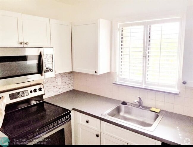 Building Photo - 1201 S Flagler Ave Unit 420 Rental