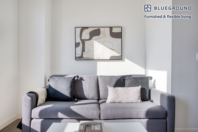 Photo - 245 Walnut St Unidad FL4-ID805