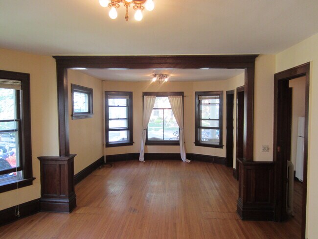 Great Room - 945 Spaight St Unit 2
