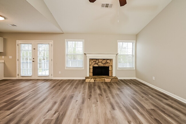 Photo - 116 Taylor Knoll Way House