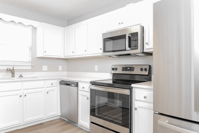 Photo - 1774 Lucille Ln