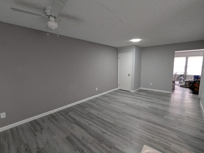 Dining Area - 22 Fomalhaut Ct