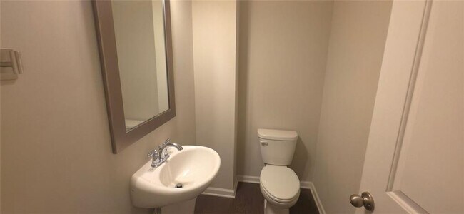 Photo - 107 Greenfield Dr