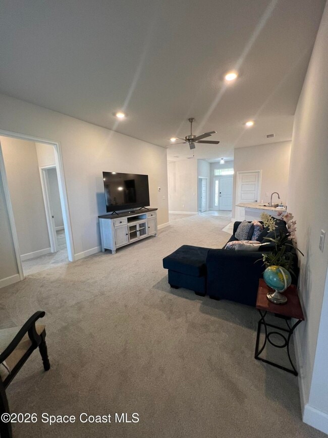 Photo - 1843 Middlebury Drive