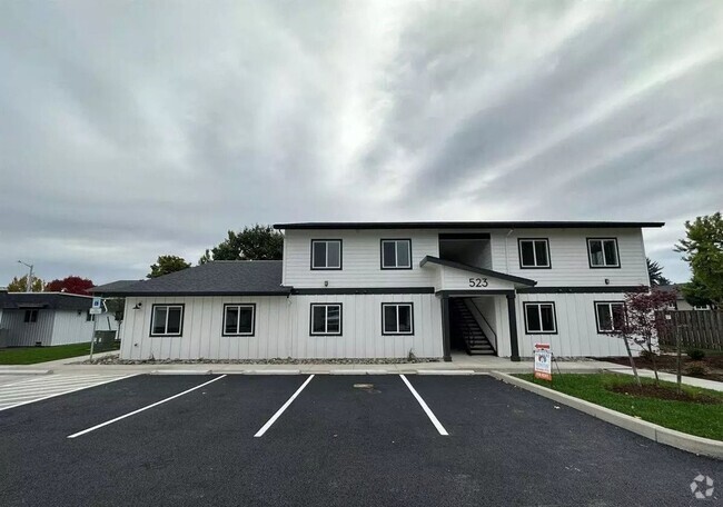 Building Photo - Jackson Commons Rental