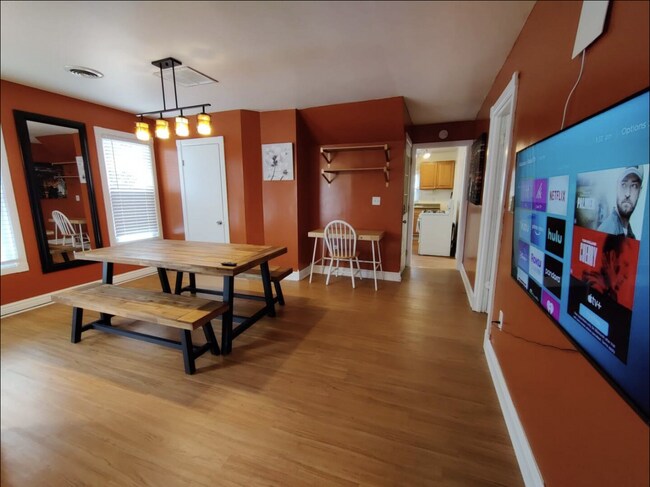 Photo - 3900 W 33rd St