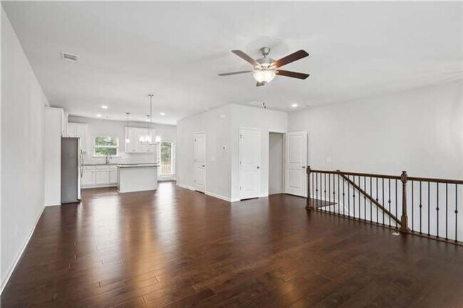 Photo - 2611 Hedgeway Cir