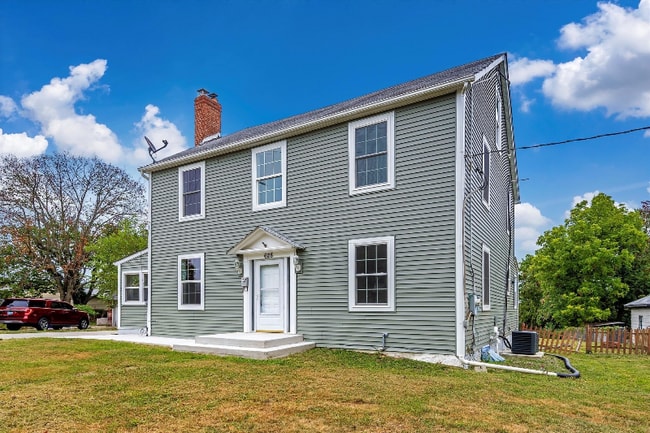 Building Photo - 628 Ingleside Ave Unit 1