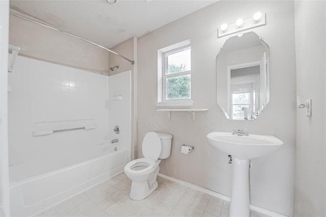 Photo - 7012 Sorcey Rd