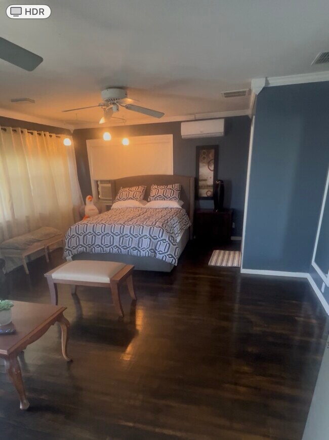 Photo - 513 55th Ave Unit Master Suite