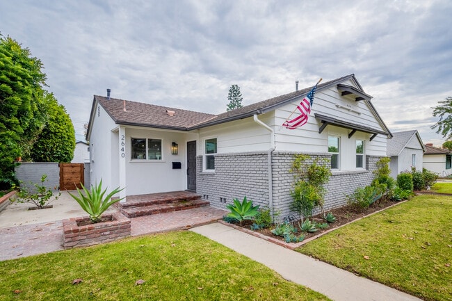 Photo - 2640 N Buena Vista St