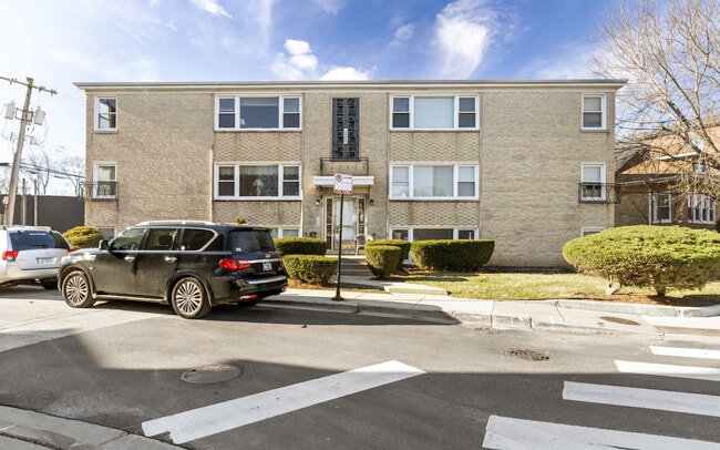 Photo - 6556 N Northwest Hwy Unit GN