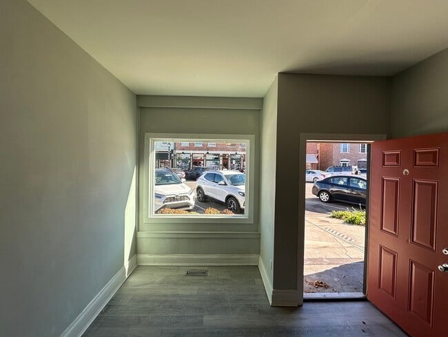 Photo - 35 E High St Unidad #1 Lower