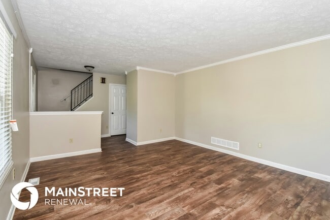 Photo - 4907 Lunenburg Dr